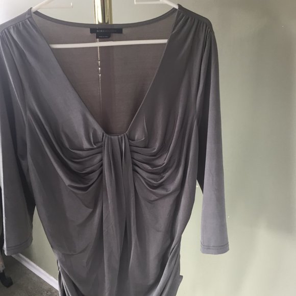 Long dressy top with sheering front and sides - Picture 5 of 5